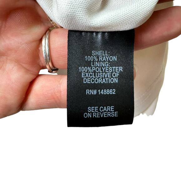 Torrid Plus Maxi Crinkle Gauze Hi-Low Pull On Colorful Floral Midi Maxi Skirt - Picture 11 of 12